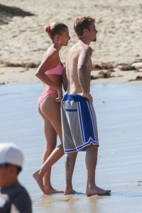 Hailey Bieber Sexy - TheFappeningBlog.com 19.jpg