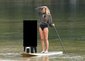 Elle Macpherson Sexy TheFappeningBlog.com 4.jpg