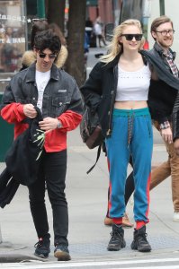 Sophie Turner Braless TheFappeningBlog.com 9.jpg