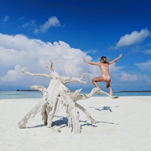 Charlotte de Carle Nude thefappeningblog.com 1.jpg