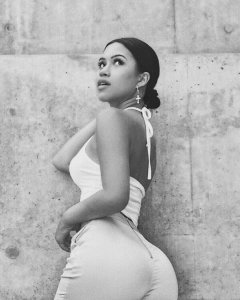 Julia Kelly Sexy TheFappeningBlog.com 31.jpg