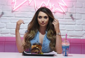 Charlotte Dawson Sexy TheFappeningBlog.com 2.jpg