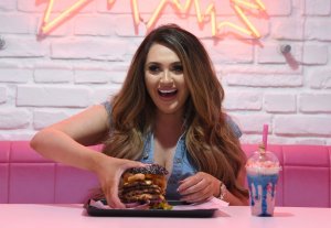 Charlotte Dawson Sexy TheFappeningBlog.com 3.jpg