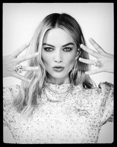 Margot Robbie Sexy TheFappeningBlog.com 2.jpg