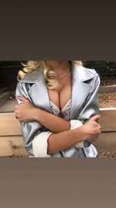 Emily Ratajkowski Sexy - TheFappeningBlog.com 10.jpg