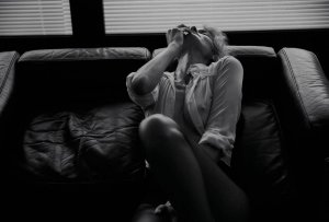 Amber Valletta Nude & Sexy TheFappeningBlog.com 11.jpg