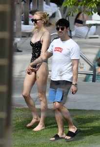 Sophie Turner Sexy TheFappeningBlog.com 7.jpg