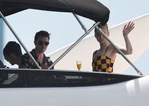 Sophie Turner Sexy TheFappeningBlog.com 4.jpg