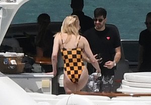 Sophie Turner Sexy TheFappeningBlog.com 8.jpg