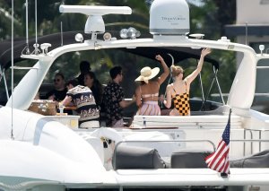 Sophie Turner Sexy TheFappeningBlog.com 20.jpg