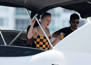 Sophie Turner Sexy TheFappeningBlog.com 39.jpg