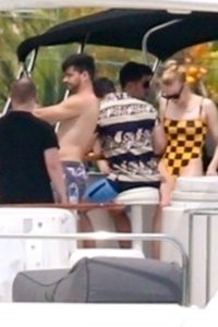 Sophie Turner Sexy TheFappeningBlog.com 14.jpg