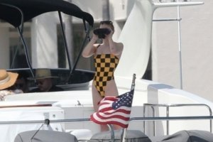 Sophie Turner Sexy TheFappeningBlog.com 19.jpg