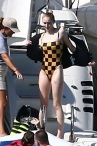 Sophie Turner Sexy TheFappeningBlog.com 32.jpg