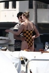 Sophie Turner Sexy TheFappeningBlog.com 37.jpg