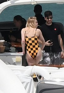 Sophie Turner Sexy TheFappeningBlog.com 66.jpg