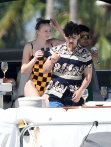 Sophie Turner Sexy TheFappeningBlog.com 98.jpg