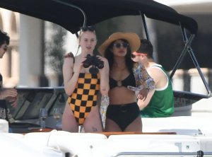 Sophie Turner Sexy TheFappeningBlog.com 111.jpg