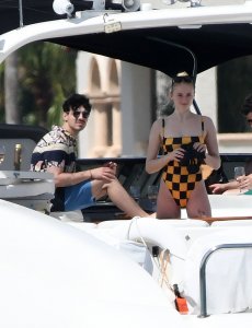 Sophie Turner Sexy TheFappeningBlog.com 115.jpg