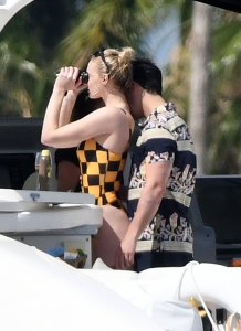 Sophie Turner Sexy TheFappeningBlog.com 130.jpg