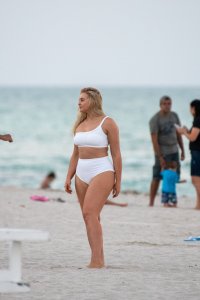 Iskra Lawrence Sexy - TheFappeningBlog.com 2.jpg