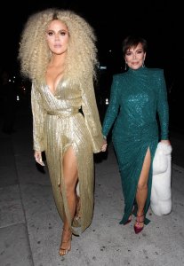 Kourtney Kardashian & Khloe Kardashian Sexy TheFappeningBlog.com 14.jpg