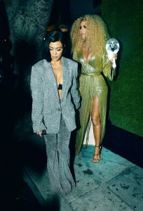 Kourtney Kardashian & Khloe Kardashian Sexy TheFappeningBlog.com 88.jpg