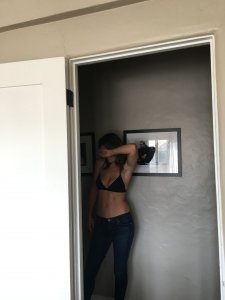 Serinda Swan Nude & Sexy Leaked TheFappeningBlog.com 19.JPG