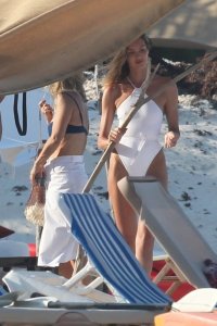 Candice Swanepoel Sexy TheFappeningBlog.com 19.jpg