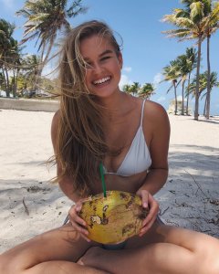 Abby Garrett Nude & Sexy TheFappeningBlog.com 30.jpg