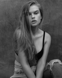 Abby Garrett Nude & Sexy TheFappeningBlog.com 77.jpg