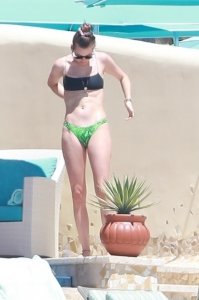 Behati Prinsloo Sexy TheFappeningBlog.com 4.jpg