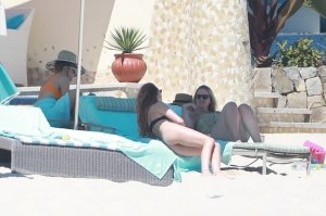 Behati Prinsloo Sexy TheFappeningBlog.com 4.jpg