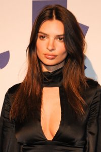 Emily Ratajkowski Sexy - TheFappeningBlog.com 5.jpg
