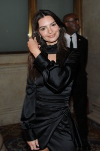 Emily Ratajkowski Sexy - TheFappeningBlog.com 9.jpg