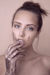 Kinga Chorostowska  Nude TheFappeningBlog.com 9.jpg