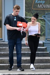 Ariel Winter Braless Sexy TheFappeningBlog.com 7.jpg