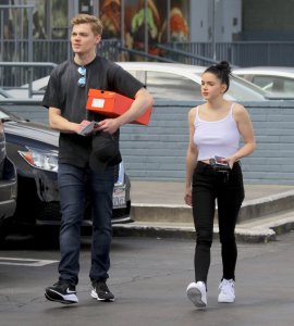 Ariel Winter Braless Sexy TheFappeningBlog.com 20.jpg