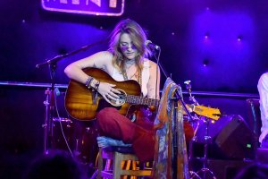 Paris Jackson Braless Sexy - TheFappeningBlog.com 16.jpg