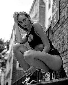 Samantha Stromberg Sexy TheFappeningBlog.com 17.jpg