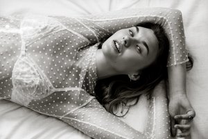 Caitlyn Lecky Nude TheFappeningBlog.com 8.jpg