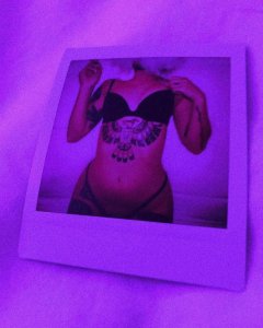 Taylor White Nude & Sexy TheFappeningBlog.com 3.jpg