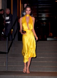 Emily Ratajkowski Sexy TheFappeningBlog.com 15.jpg