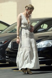 Amber Heard Sexy TheFappeningBlog.com 2.jpg