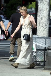 Amber Heard Sexy TheFappeningBlog.com 26.jpg