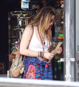Paris Jackson Sexy Braless TheFappeningBlog.com 10.JPG