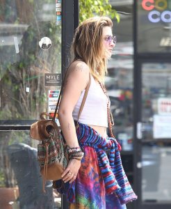 Paris Jackson Sexy Braless TheFappeningBlog.com 32.JPG