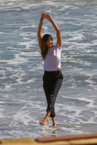 Alessandra Ambrosio Sexy TheFappeningBlog.com 25.jpg