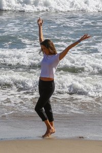 Alessandra Ambrosio Sexy TheFappeningBlog.com 30.jpg