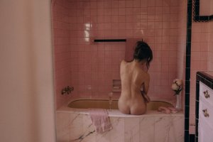 Beate Muska Nude  TheFappeningBlog.com 11.jpg